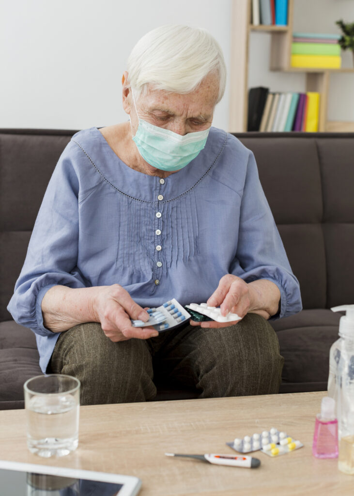 How to Manage Medications for Elderly Parents Safely